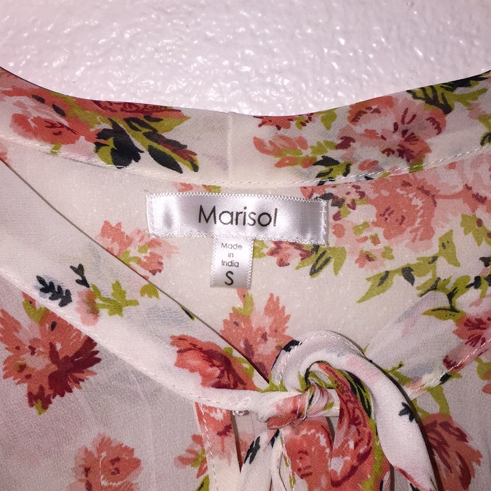 Summer blouse - Picture 2 of 2